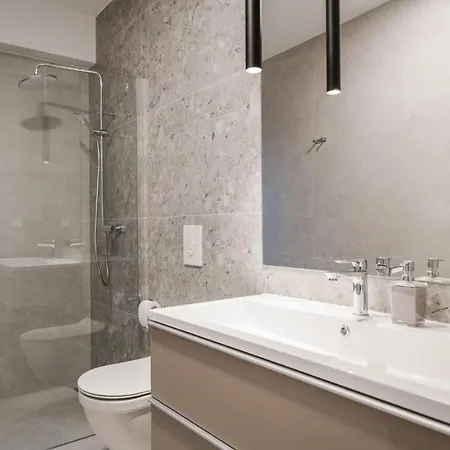 Lacrima Near The Sea 5* シロ