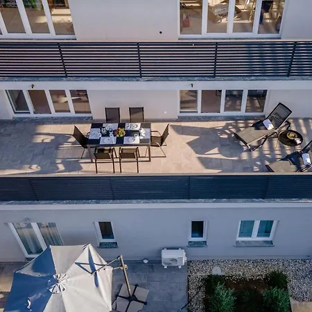 Luxury Lacrima Guest house