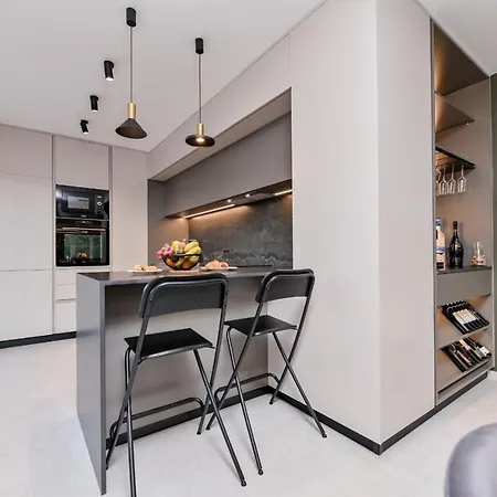 Apartments Lacrima With Motorboat 5*