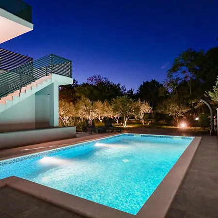 Luxury Lacrima Guest house 5*