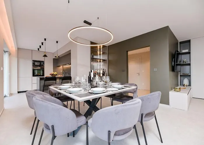 Lacrima Near The Sea